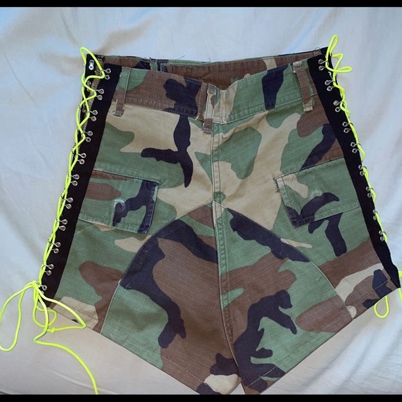COPY - LF camo side tie shorts - Picture 2 of 3